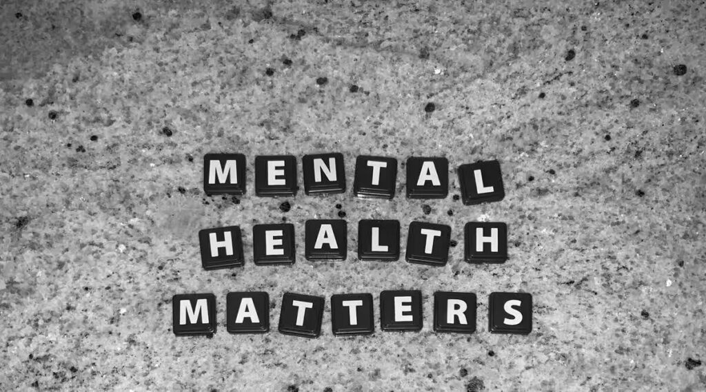 the word mental health matters spelled in black and white type